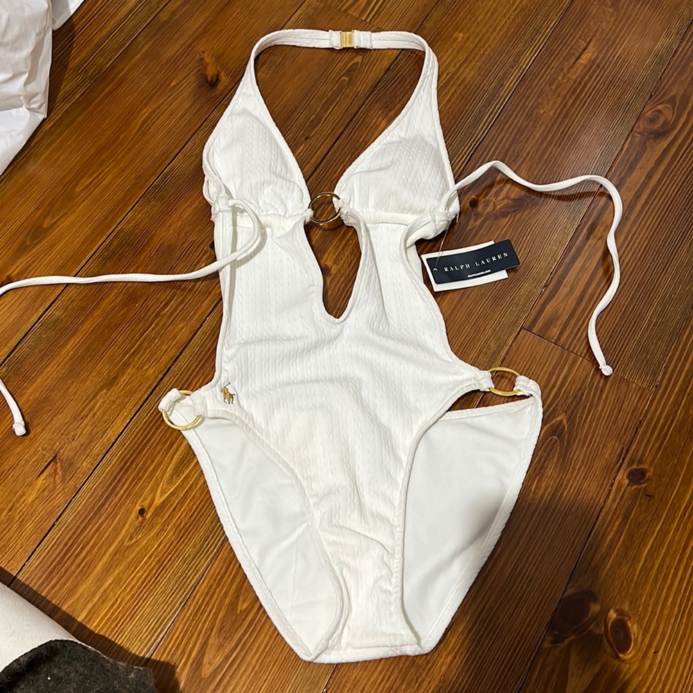 One piece bikini